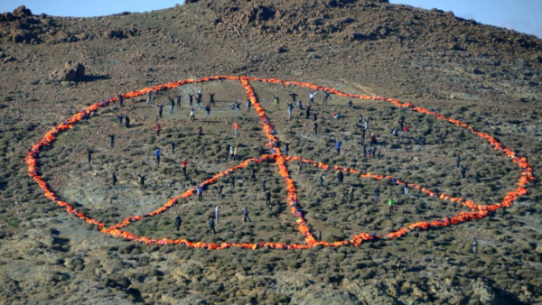 Over 100 charity workers created the symbol as a message of hope for 2016. (Twitter)