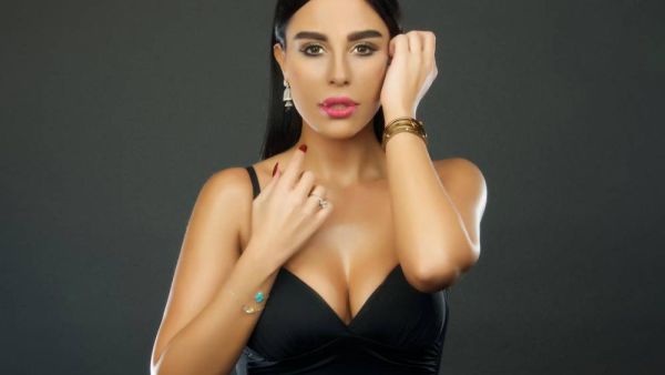 ليلى اسكندر