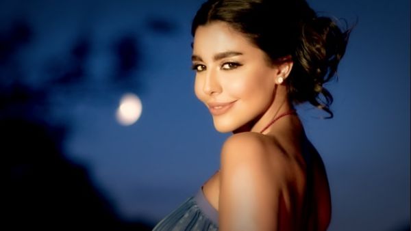 الفنانة ليلى اسكندر