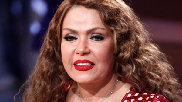 الفنانة لوسي