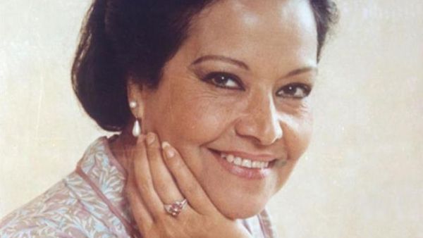 الراحلة مديحة يسري