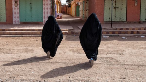 أعطت السلطات المحلية مهلة 48 ساعة لأحد التجار