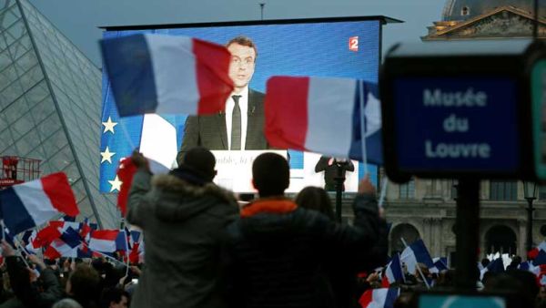 العالم يرحب بفوز ايمانويل ماكرون في الانتخابات الرئاسية الفرنسية
