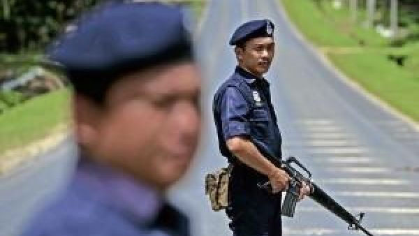 عمليات التوقيف بعد بضعة اسابيع من اصدار قانون جديد في ماليزيا لمواجهة المخاطر الارهابية 