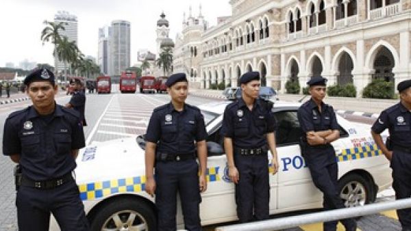 ماليزيا تغلق 111 مدرسة مع تفاقم مشكلة حوادث التسمم