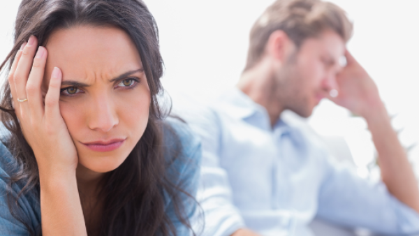 لا يمكن تحديد سبب كون الاكتئاب أكثر شيوعًا بين النساء