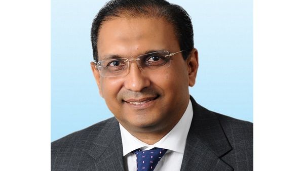 منصور أحمد، المدير المسؤول عن الرعاية الصحية والتعليم والشراكات بين القطاعين العام والخاص في منطقة الشرق الأوسط وشمال أفريقيا بشركة كوليرز إنترناشيونال منصور أحمد، المدير المسؤول عن الرعاية الصحية والتعليم والشراكات بين القطاعين العام والخاص في منطقة الشرق الأوسط وشمال أفريقيا بشركة كوليرز إنترناشيونال