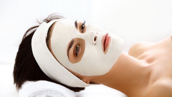 للاهتمام بالبشرة وتجنب البثور جربي خلطة النشا والحليب

