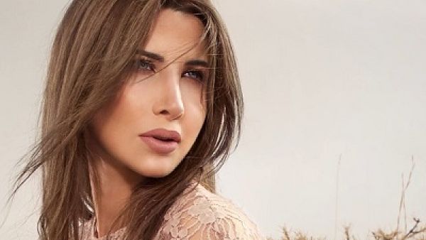 نانسي عجرم تطرح كليب (حاسة بيك)