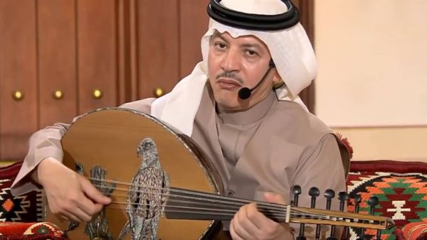 طلال سلامة يستفز السعوديين بغناء "الفلق"