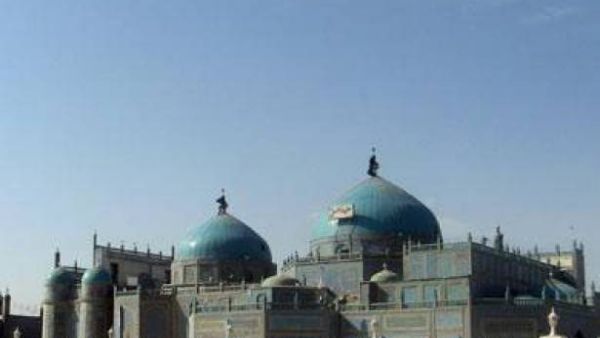 دوي انفجارات واطلاق نار قرب قنصلية الهند في مزار الشريف الافغانية
