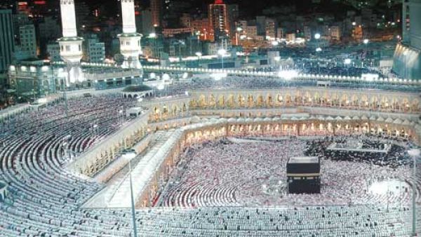 أداء الركن الثالث من أركان الحج وهو #طواف_الإفاضة