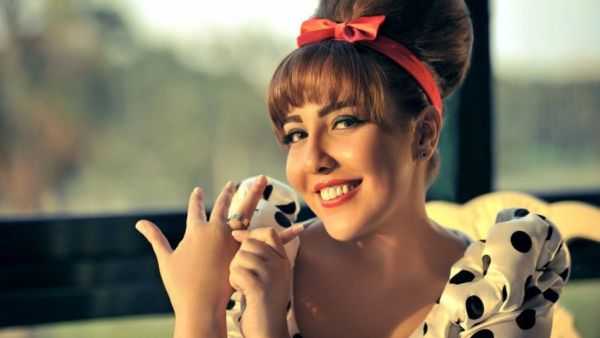 الفنانة مي كساب 