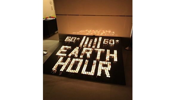 Millennium plaza dubai switches off the lights for earth hour. Millennium plaza dubai switches off the lights for earth hour.