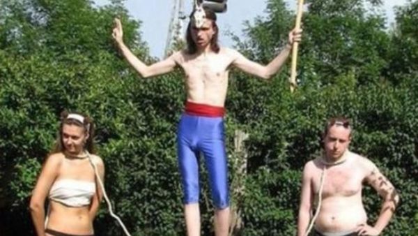 عاملين اشارة ضوئية