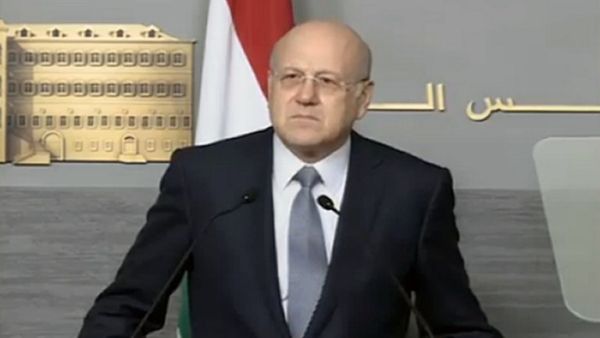 An image grab taken from the Lebanese Broadcasting Corporation (LBC) news channel on March 22, 2013 shows Lebanese Prime Minister Najib Mikati announcing the resignation of the Lebanese government during a press conference in Beirut. (AFP PHOTO/LBC)