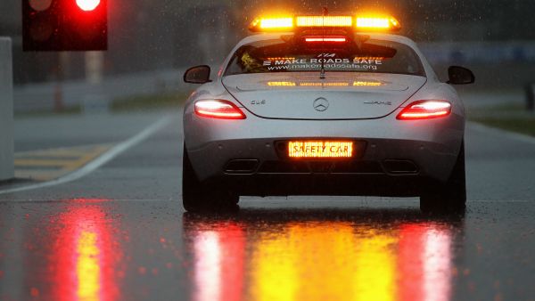 Drivers on the Arab Street are notorious for driving recklessly, especially dangerous in challenging weather conditions.