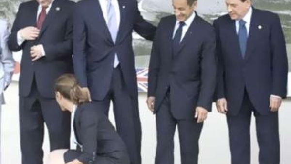 ساركوزي وبرلسكوني واوبما.. عامل حاله ما بطلع