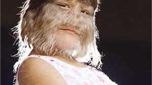 تبتسم من خلال الشعر