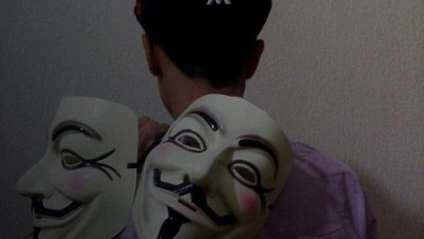 انتا وابوك وقناع ثاني