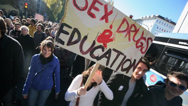 Al Bawaba reports that there is sill a lack of Sex education programs in the Middle East.