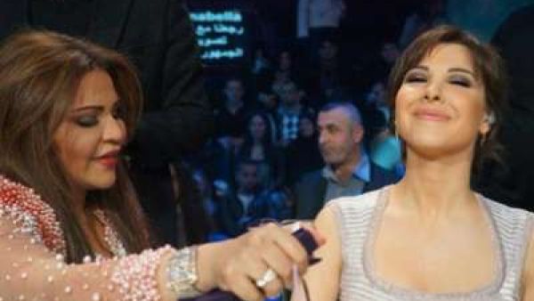 ترش العطر على نانسي