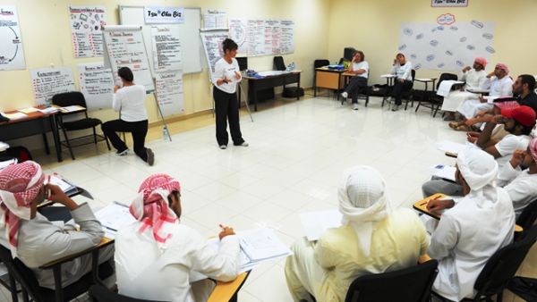 جانب من الدورة التدريبية جانب من الدورة التدريبية