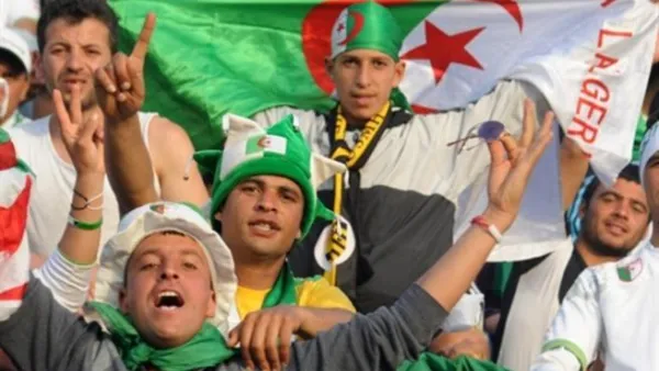 الجزائريون يشرعون في التصويت لتجديد المجالس المحلية 