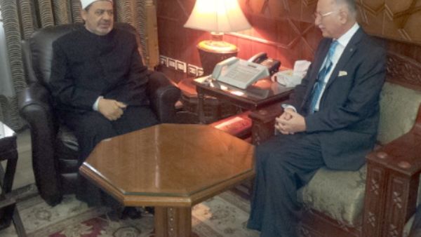 أبدى فضيلة شيخ الأزهر تقديره لجهود الأمين العام في خدمة الأمة الإسلامية