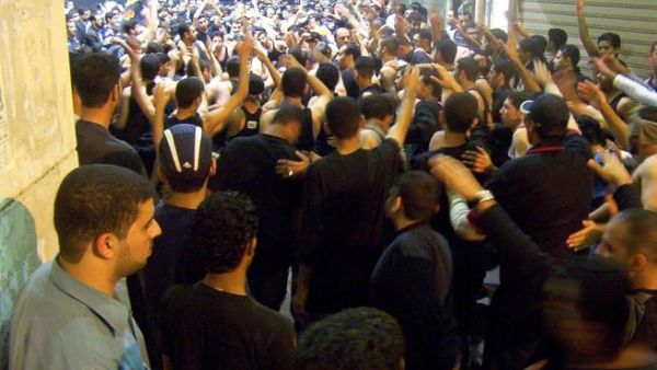 Bahrain opened a new round of dialogue between opposition and pro-regime groups on Sunday.