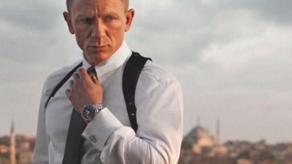 James Bond with his Turkish backdrop.