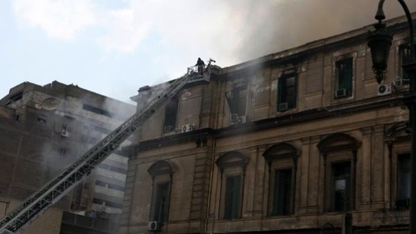 Civil Defense Forces in Cairo have put out a fire that began Thursday morning in a building of the South Cairo court. (Al Arabiya.net)