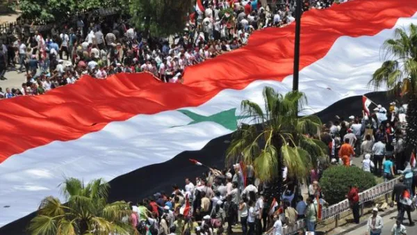 مسلحون يستهدفون خطا لنقل الغاز في وسط سورية
