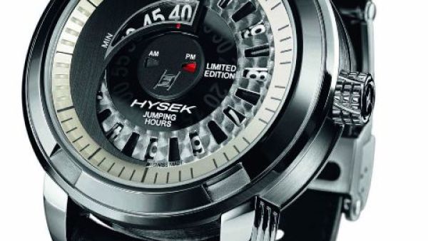 IO Jumping Hour watch IO Jumping Hour watch