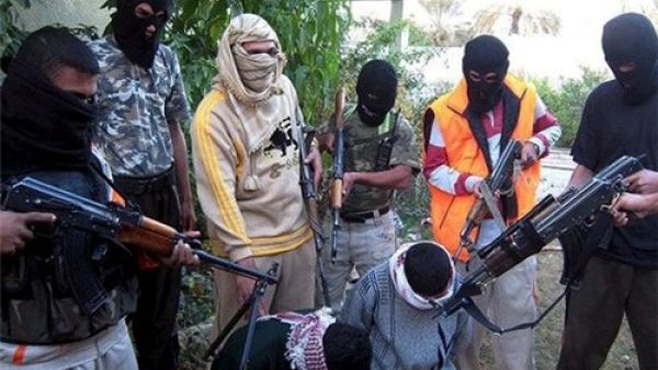 ISIS fighters have been fighting with rebel factions in Syria's northern regions at unprecedented levels over the past week (File Archive/AFP)