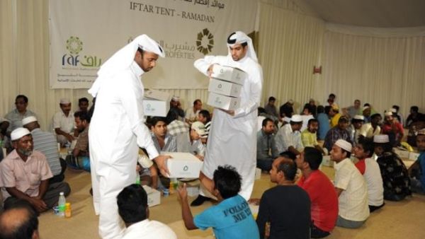 خلال الإفطار خلال الإفطار
