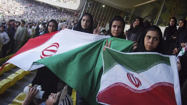 وفد مصري فنانين يزور طهران  