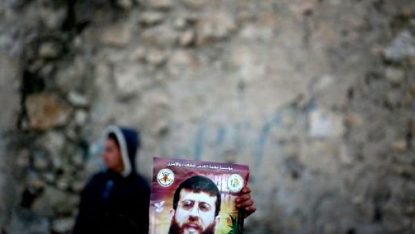 خضر عدنان ينتصر في معركة الأمعاء الخاوية