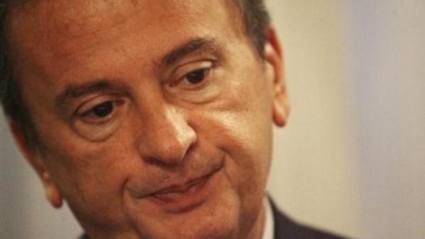 Top economic officials are to gather to discuss the trouble in the Lebanese economy.