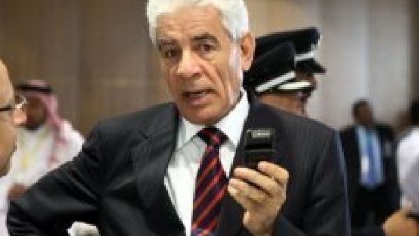 موسى كوسا وزير الخارجية الليبي المنشق. موسى كوسا وزير الخارجية الليبي المنشق.