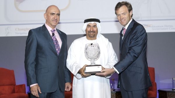 Nasser Al Nowais receiving the award