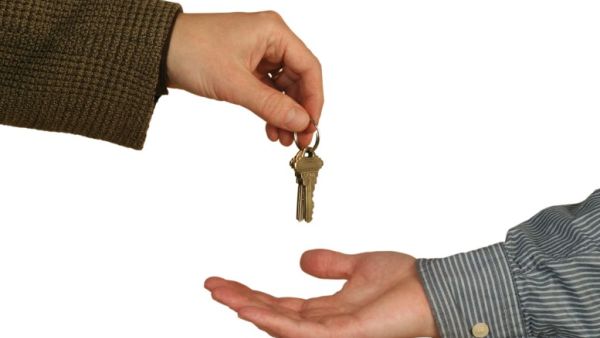In March 2014 alone, foreigners bought 478 properties in Istanbul, out of a nationwide total of 1,362, according to the Turkish Statistical Institute. In March 2014 alone, foreigners bought 478 properties in Istanbul, out of a nationwide total of 1,362, according to the Turkish Statistical Institute.
