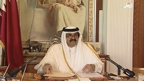 Qatar’s Sheikh Hamad bin Khalifa al-Thani, who announced early this morning on state television that he would transfer his power to his son Sheikh Tamim. (Screen grab of Qatar state television, courtesy of Al Arabiya)