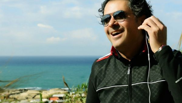Ragheb shows off his morning workout routine. 