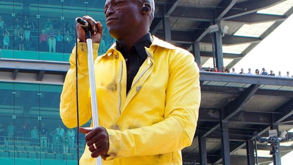 Seal, the guy behind massive hits including ‘Killer’ and ‘Kiss From a Rose’, will perform at the after-race concert at the Dubai World Cup on March 30. 
