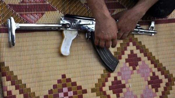 Arriving for EU foreign ministers’ talks Monday, British Foreign Secretary William Hague called for changes to the existing arms ban “so that we can provide a broader range of support to the (Syrian) National Coalition.”