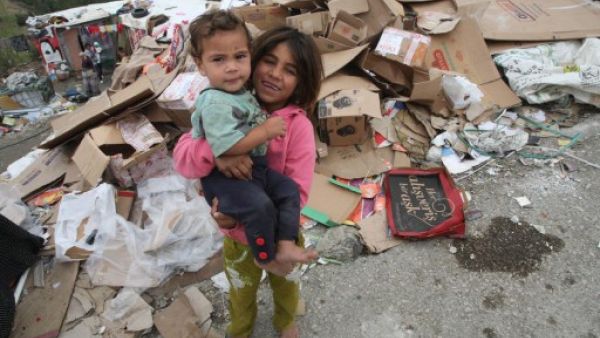 This Syrian girl and her brother found refuge in Turkey.