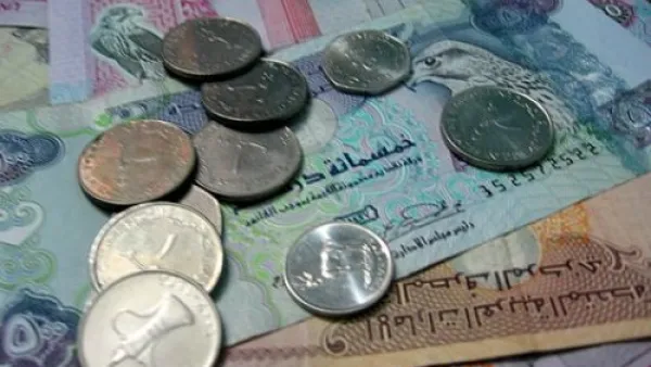أتاحت الأزمة فرصة للبنوك الخليجية مع قيام البنوك الغربية بتقليص عملياتها الإقليمية للتركيز على إصلاح ميزانيات وحداتها المحلية والوفاء بمعايير عالمية أشد صرامة لرؤوس الأموال والسيولة بموجب قواعد بازل 3 وهي مهمة أسهل بكثير للبنوك الخليجية الغنية بالسيولة