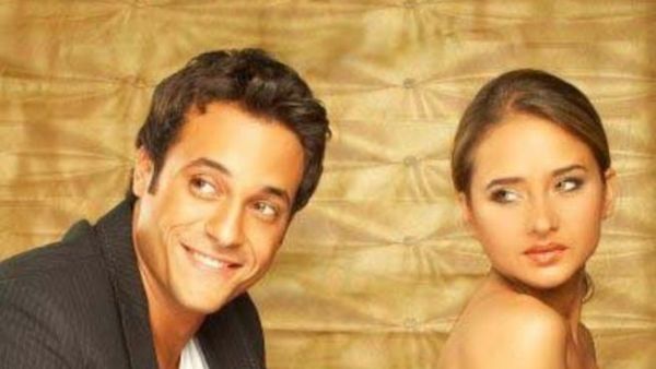 Youssef El Sharif (L) with co-star Nelly Kareem