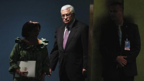 عباس لدى وصوله الى مقر الجمعية العامة قبيل القائه كلمته